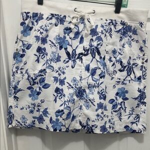 Floral Blue and White Drawstring Skort with pockets